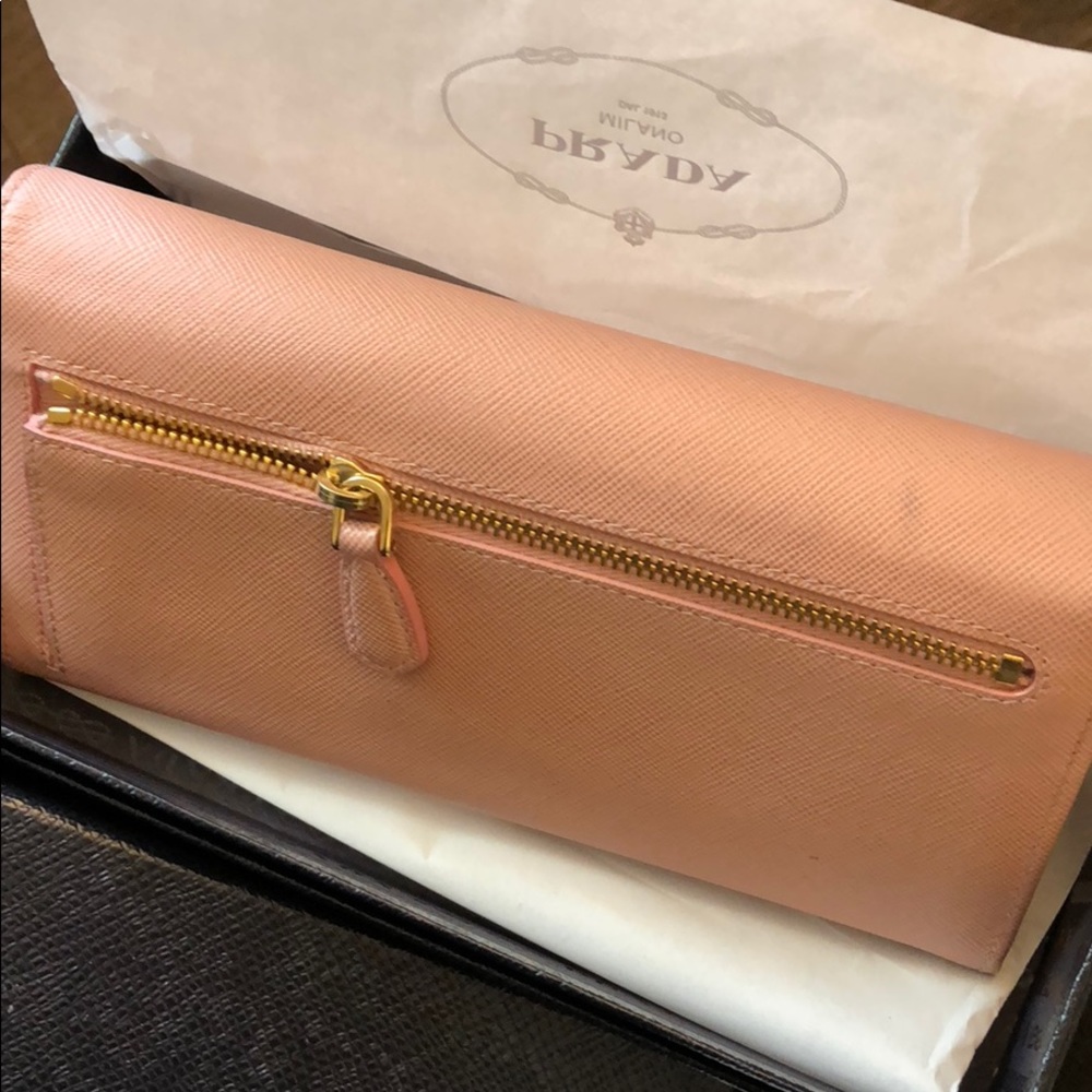 Prada women’s wallets with bow - Picture 9 of 11